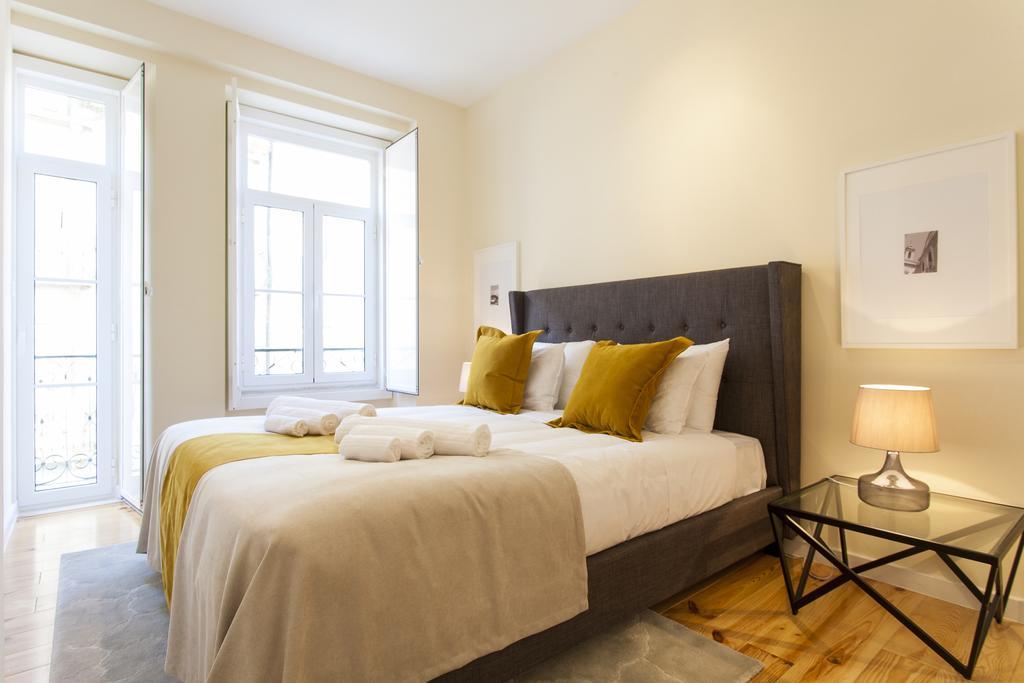 Joivy Graca Deluxe Apartments Lisbon Exterior photo