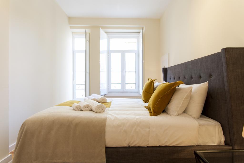 Joivy Graca Deluxe Apartments Lisbon Exterior photo
