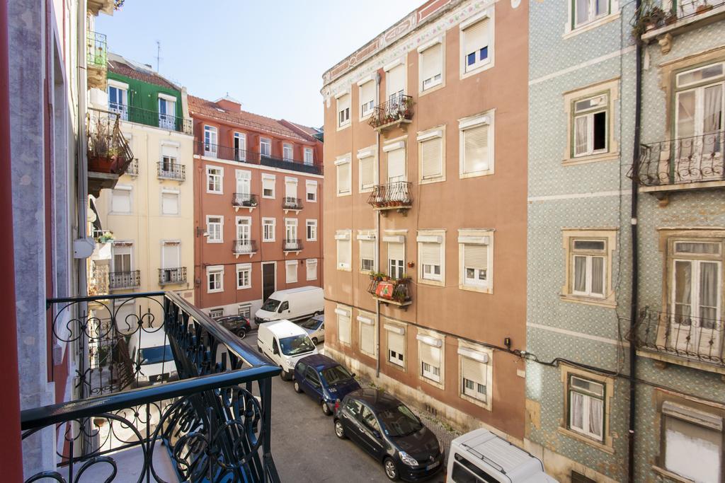 Joivy Graca Deluxe Apartments Lisbon Exterior photo