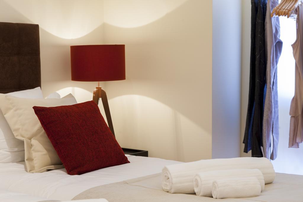 Joivy Graca Deluxe Apartments Lisbon Exterior photo