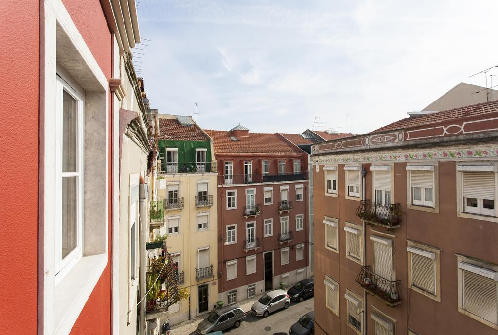Joivy Graca Deluxe Apartments Lisbon Exterior photo